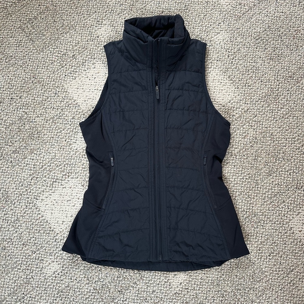 Lululemon down for it all vest